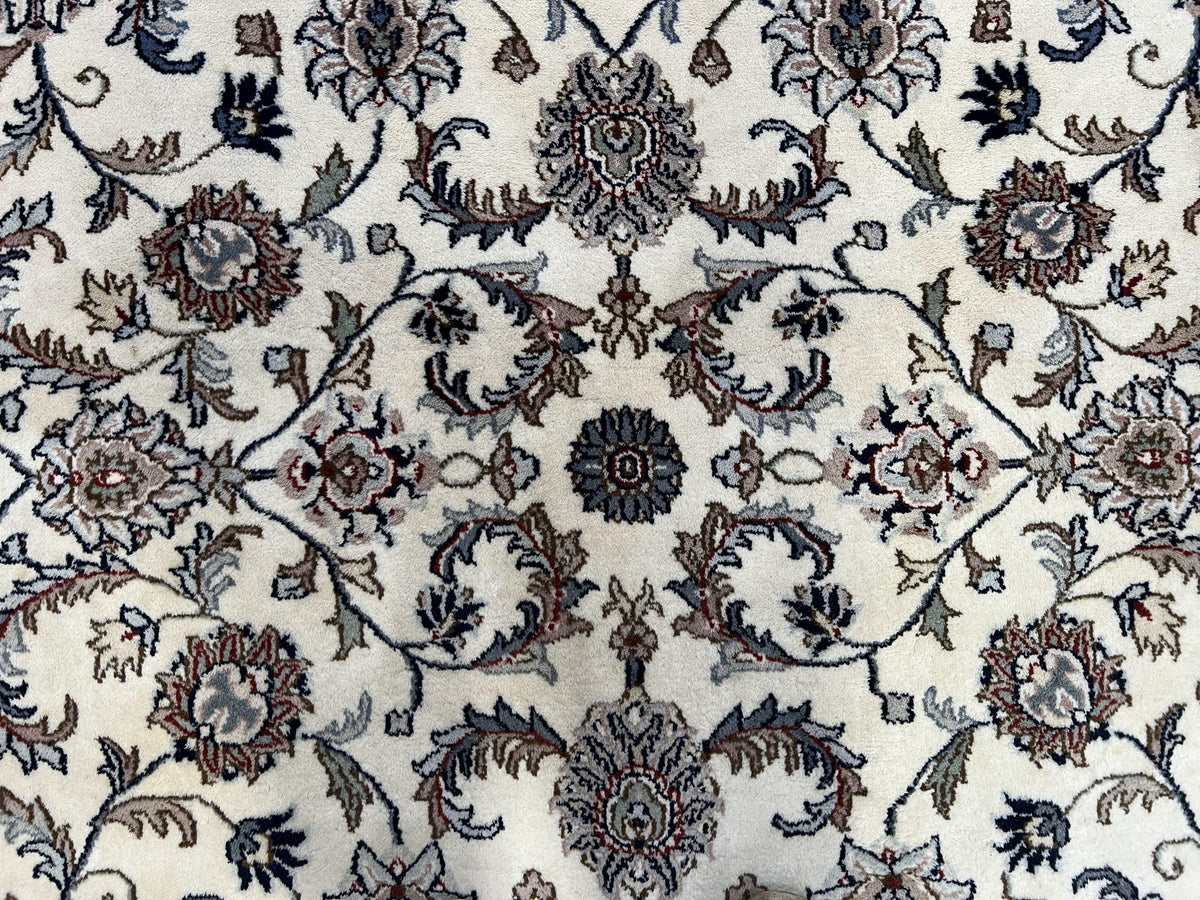 Indian Rug 5.7 x 9, Vintage Oriental Carpet, Handmade Hand Knotted Wool Rug, Living Room Rug, Bedroom Rug, Ivory and Gray, Allover Floral