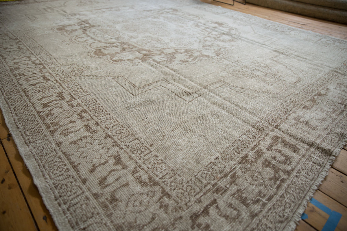 8.5x11.5 Vintage Distressed Oushak Carpet