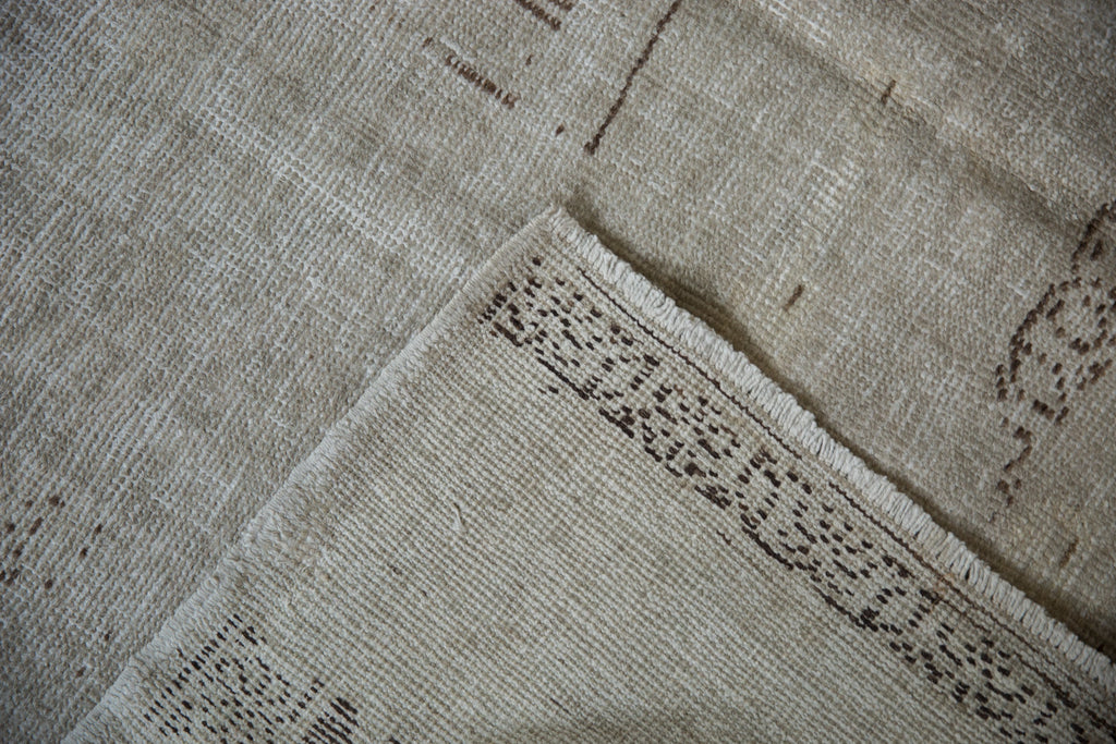 8.5x11.5 Vintage Distressed Oushak Carpet